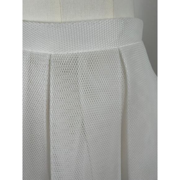 AQUA White Mesh Tulle Pleated Midii Skirt (Woman's Small) - Picture 6 of 10